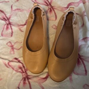 Fitflop Leather Ballet Flats in Light Tan
